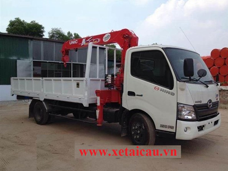 Xe tải Hino WU342L tải trọng 2.8 tấn gắn cẩu