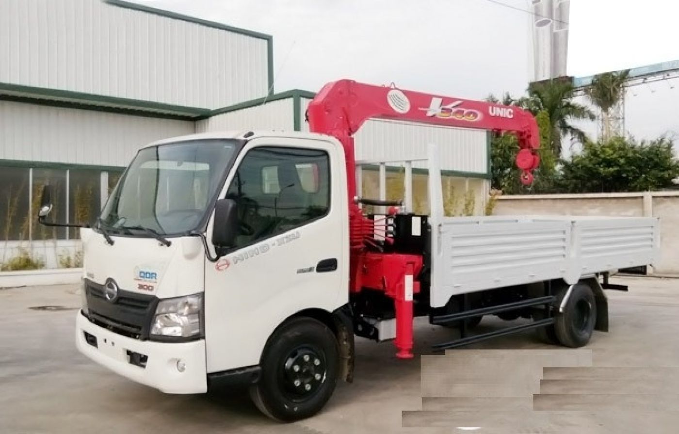 Xe tải cẩu Isuzu 4.7 tấn